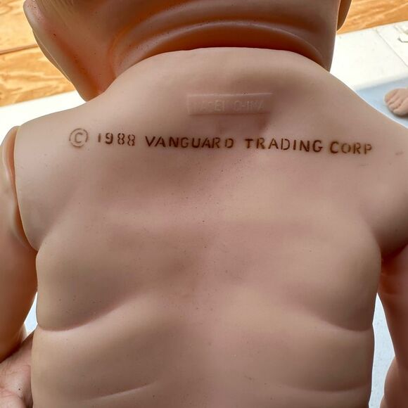 Girl Realistic Baby Doll Toy - Picture 4 of 4